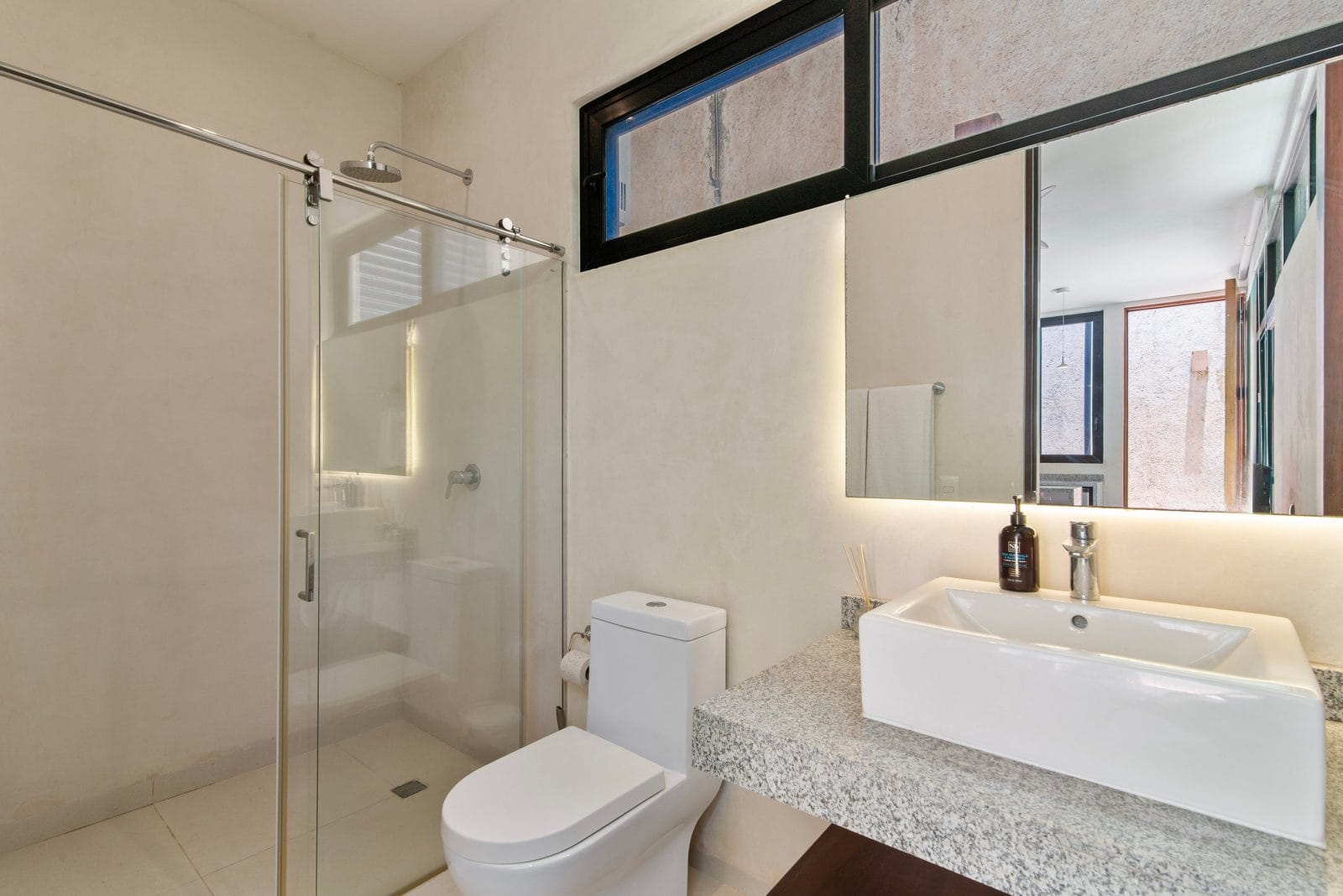 Flora Fauna Villa